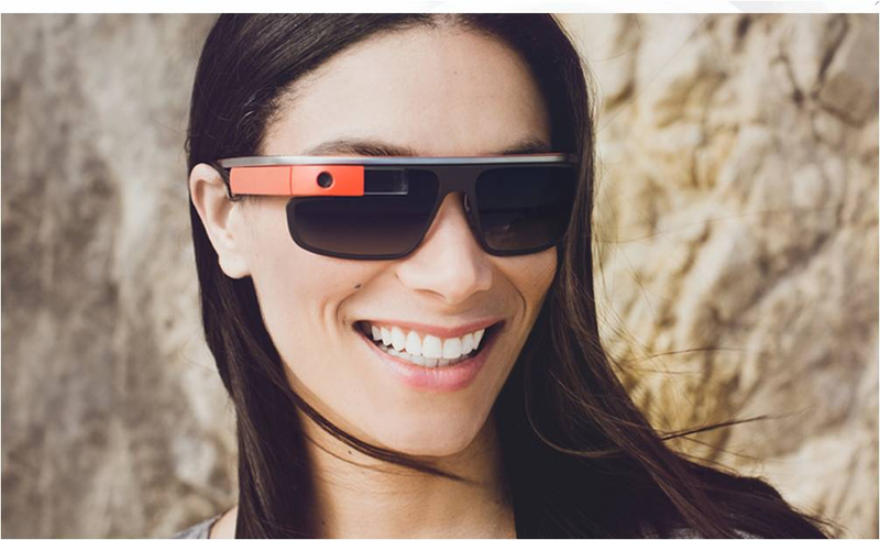 Illustration for article titled Google Glass mejora su diseño y ya funciona con gafas graduadas